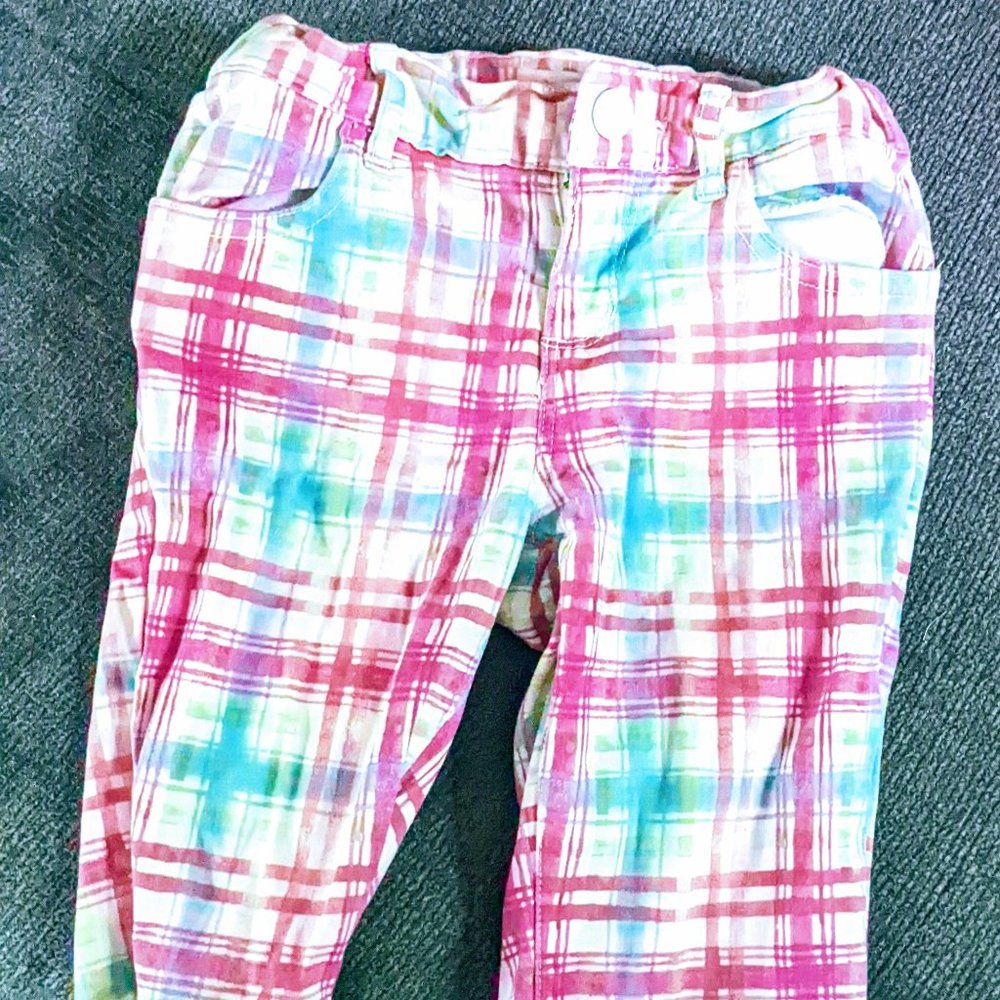 Little girls plaid capris
